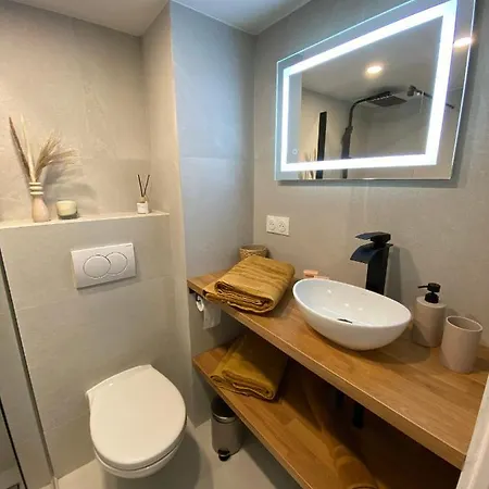 Neuf - Frontiere De Monaco - Clim - Wifi קאפ ד'איי