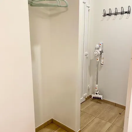 Neuf - Frontiere De Monaco - Clim - Wifi דירה