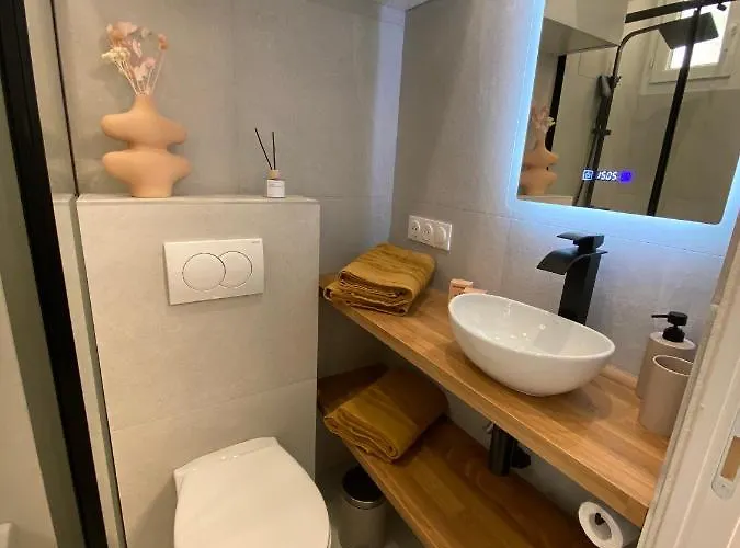 Neuf - Frontiere De Monaco - Clim - Wifi * كاب داي